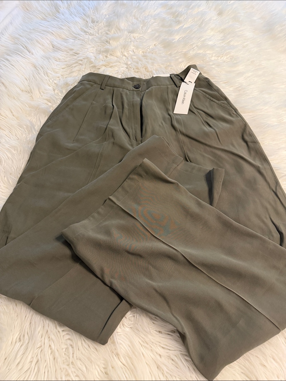 Calvin Klein Olive Pleated Women’s Trousers size 29 high waisted brand new - Picture 8 of 8